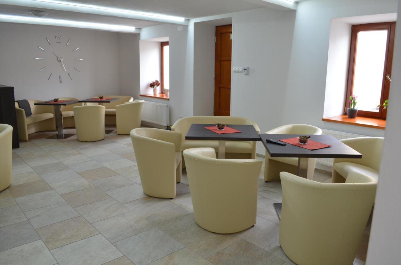 Apartmany Pod Namestim Телч Экстерьер фото