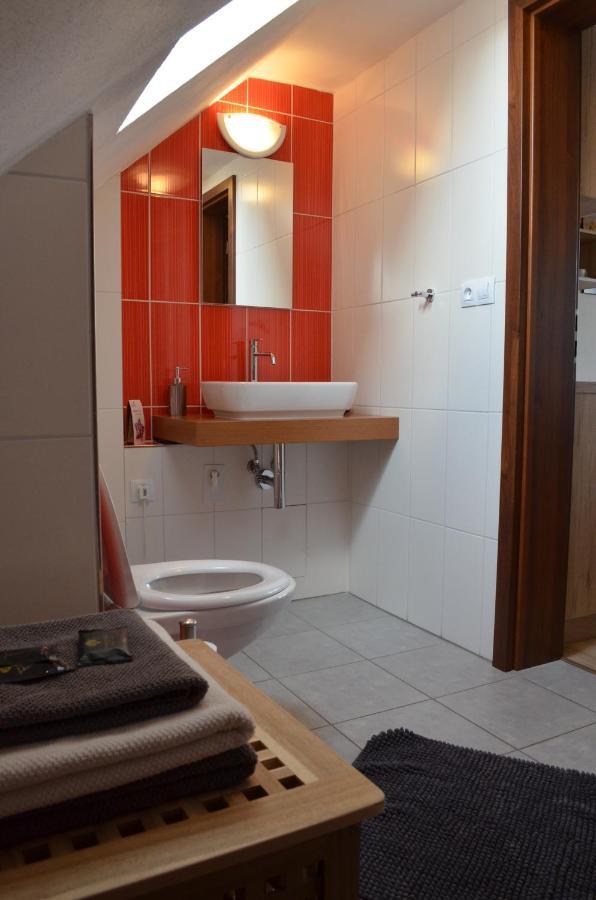 Apartmany Pod Namestim Телч Номер фото