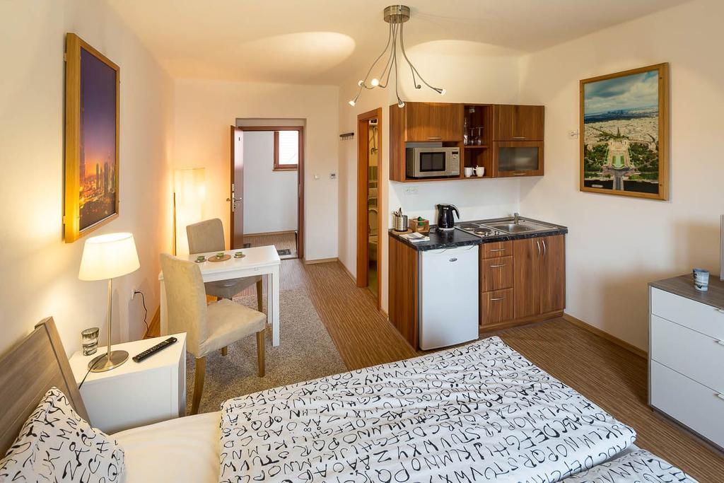 Apartmany Pod Namestim Телч Экстерьер фото