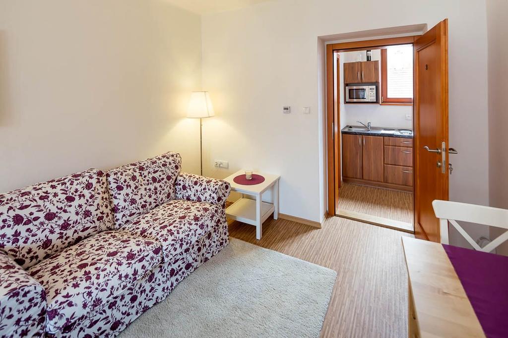 Apartmany Pod Namestim Телч Экстерьер фото